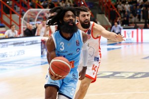 Napoli risolve con Robert Johnson