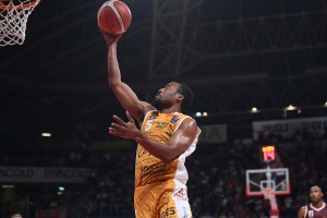 Pesaro batte Venezia all’ultimo secondo