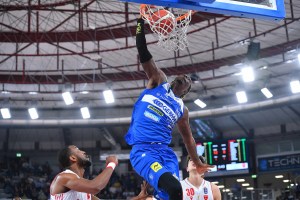 Kenny Gabriel: Stiamo concedendo troppi punti agli avversari