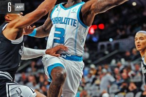 Ball assente, ma gli Hornets volano a San Antonio