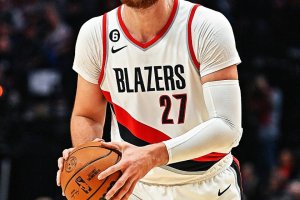 Simons e Nurkic dominano: Portland facile sui Rockets