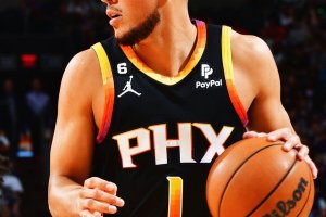 Compleanno numero 26 per Devin Booker, in Suns restano al 100% in casa