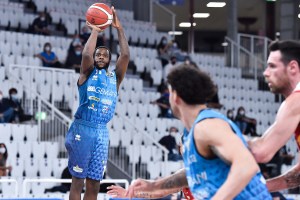 Kenny Chery firma al Petkim