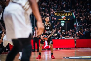 Hackett: Pubblico fantastico, passi in avanti rispetto alla scorsa partita