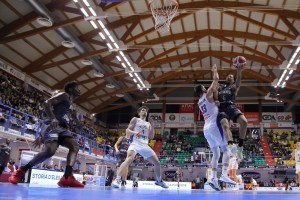 Brindisi rischia grosso nel finale ma riesce ad imporsi sul Kalev/Cramo