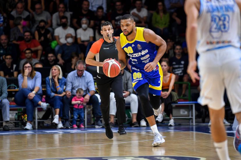 Tezenis Verona Sassari