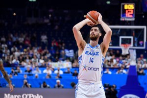 Anadolu Efes, ACL injury for Georgios Papagiannis
