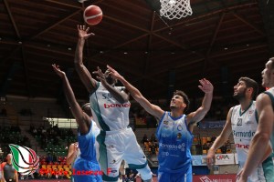 La serie di Cantù sale a quota 4, sconfitta Agrigento con 6 atleti in doppia cifra