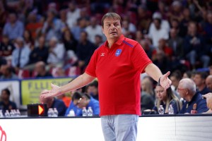 Ataman: “Efes sempre contrario a disponibilità Micic per nazionale”