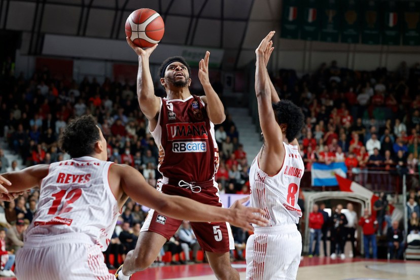 Besiktas Venezia Freeman