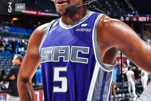 Banchero dà spettacolo, ma Sacramento vince all’OT con Fox