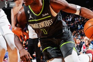 Philadelphia 76ers in emergenza, i Timberwolves escono alla distanza