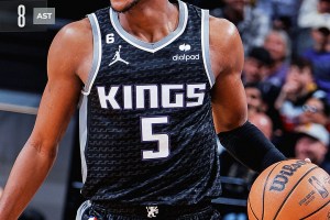 Sacramento festeggia la quinta in fila: 28 di Fox con gli Spurs