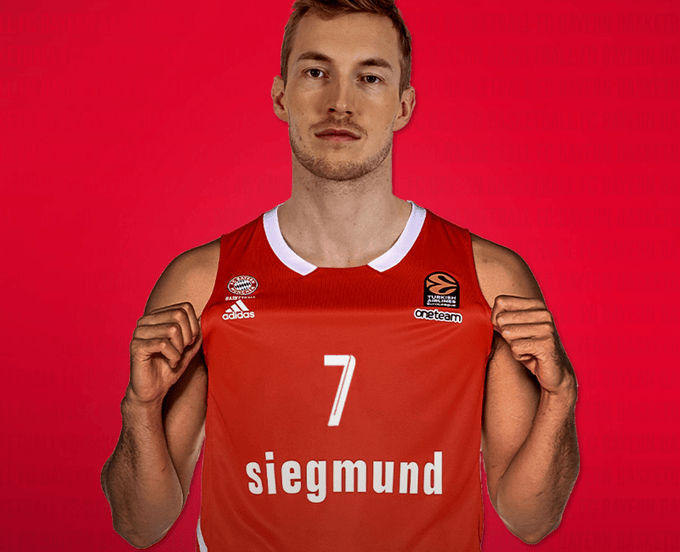 Niels Giffey