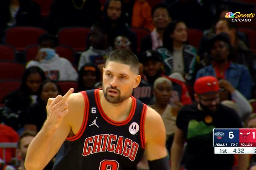 Nikola Vucevic dito medio