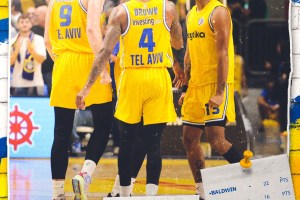 Il Maccabi la ribalta nel quarto periodo, Olympiacos ko