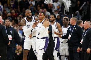 San Antonio, Collins espulso per un flagrant su Westbrook