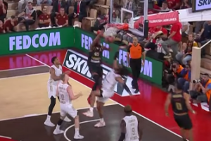 Euroleague: Donta Hall at No.1 in Round 10, Top 10 Plays