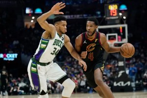 Giannis Antetokounmpo praises Evan Mobley: “He can be better than me”