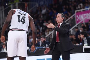 Virtus Bologna, Scariolo: Hackett? “Contrattura al quadricipite della coscia che verrà rivalutata