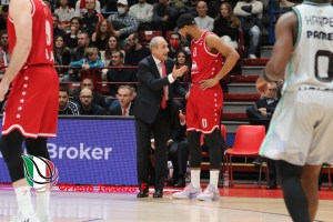 Ettore Messina: Ora vedo facce sorridenti. La classifica è corta