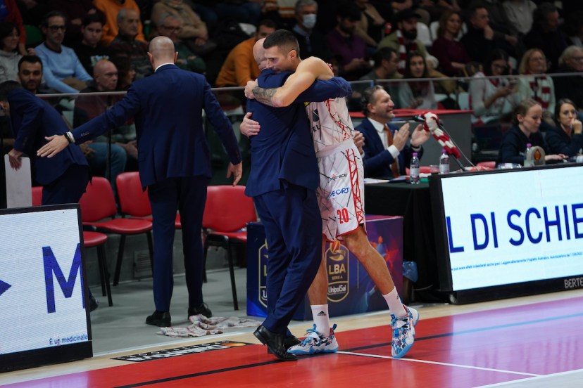 Menetti secondo esonero