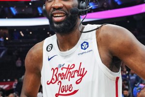 Embiid ne segna 53, Phila trova il netto successo su Charlotte
