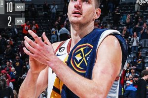 40+27+10: notte da record per Jokic, i Nuggets battono Charlotte
