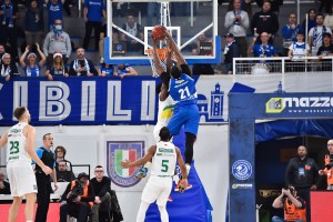Al PalaLeonessa è Brescia show, battuto il Bursa 110-74