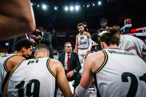 La Virtus Bologna sul mercato per un centro con un occhio anche alla situazione Polonara