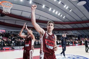 De Nicolao 291 volte in maglia Reyer: Onore e orgoglio rappresentare la Reyer in Italia e in Europa