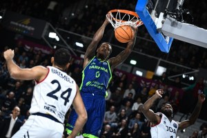 La Dinamo Sassari va all-in in BCL