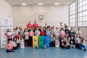 Oltre 130 studenti a Scandiano per “Io Tifo Pulito” con i biancorossi Strautins e Reuvers