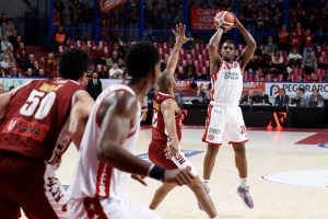 Trieste non si ferma più e passa anche sul campo di Venezia