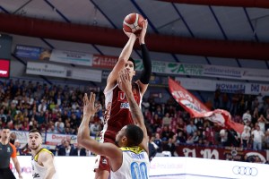 Venezia vince il derby Veneto con Verona grazie alla ritrovata solidità difensiva