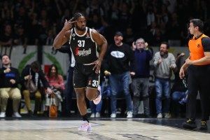 La Virtus Bologna scrive a Euroleague dopo gli errori arbitrali