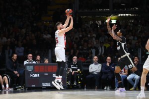 Olympiacos, Peters e Canaan confermati per la prossima stagione