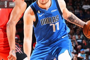 Doncic ne fa “solo” 39 ma Dallas vince comunque a Houston