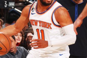 34 di Brunson, New York tiene il fattore campo con Indiana