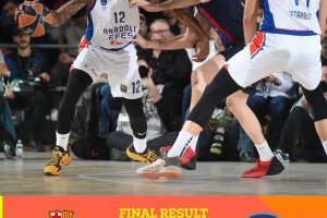 Si rivede il duo Micic-Larkin, l’Anadolu Efes supera il Barcellona al Palau Blaugrana