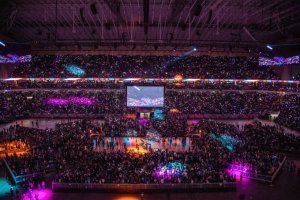 Spurs set NBA regular-season game record with 68,323