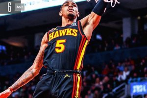 Young e Murray guidano Atlanta alla vittoria su Toronto