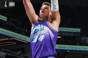 Gli Utah Jazz espugnano Minneapolis rientrando dal -10 nel quarto quarto