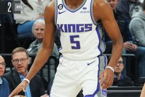 Fox, poi in overtime ci pensa Lyles: Sacramento espugna Minneapolis