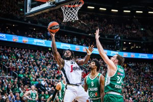 Zalgiris, almeno tre mesi di stop per Cavanaugh