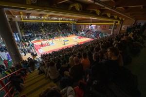 Grande sfida alla Virtus Segafredo Bologna: PalaEnergica verso il sold  out