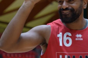 Davide Raucci firma a Chiusi