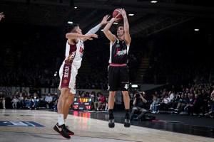 Alla fine, c’è sempre Milos Teodosic. Il serbo soffoca il rientro di Venezia