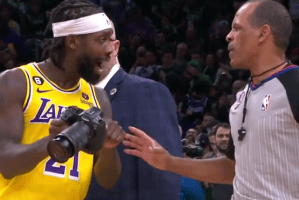 Celtics-Lakers, Pat Beverley hand camera to referee after missed foul on LeBron…