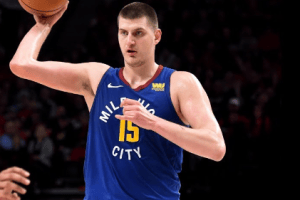 Nikola Jokić viaggia in tripla doppia di media